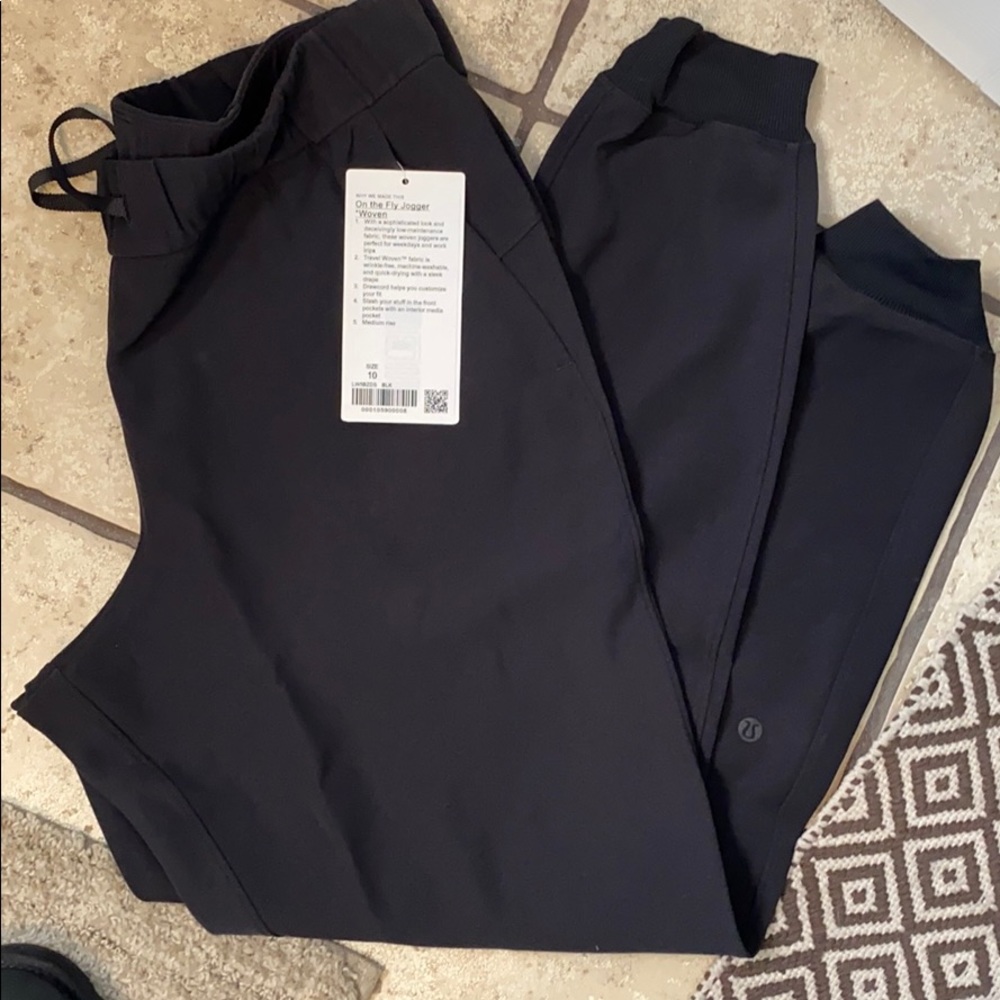 Lululemon Joggers! NWT!